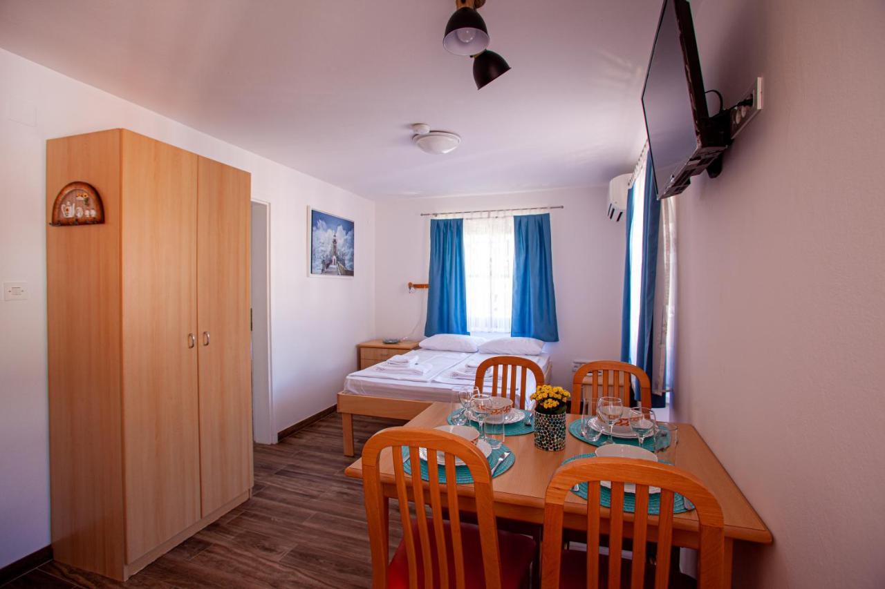 Arcobaleno Apartments Piran Exterior photo