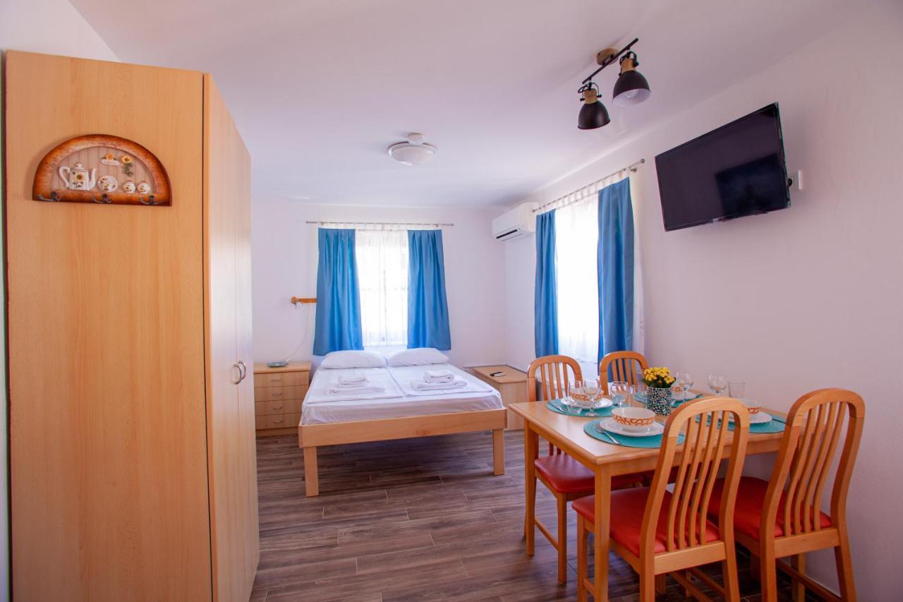 Arcobaleno Apartments Piran Exterior photo