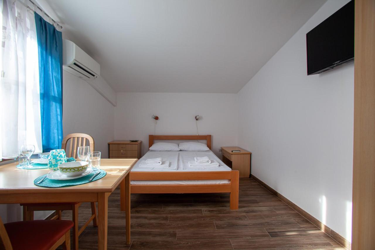 Arcobaleno Apartments Piran Exterior photo